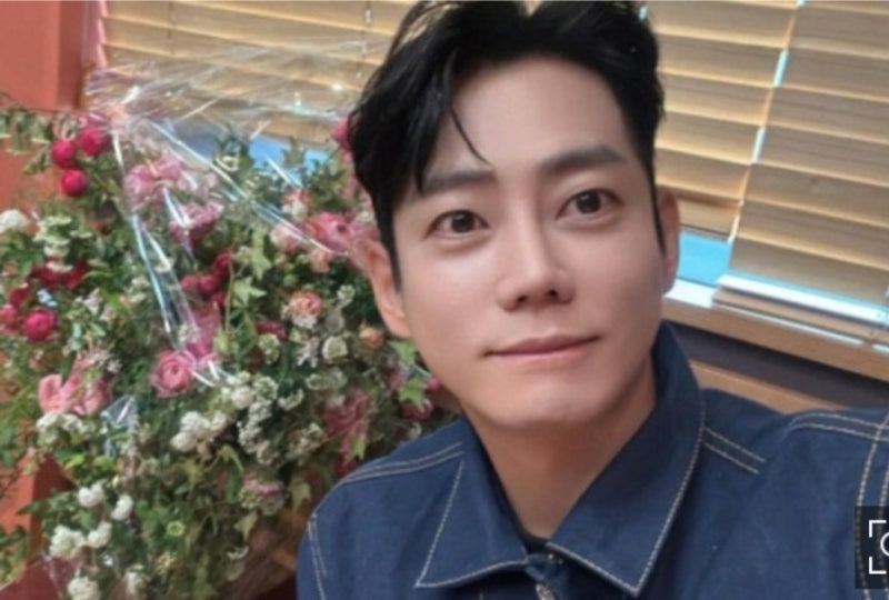 테이 3년 활동 중단 이유 밝혀 친형 같던 매니저 떠난 뒤 멈춰버린 시간