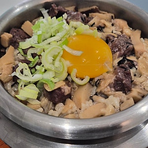[살림연구#1. 요리요리] 프로즌 소고기 스테이크 솥밥 밀키트 추천! 여름방학 아이 보양식으....