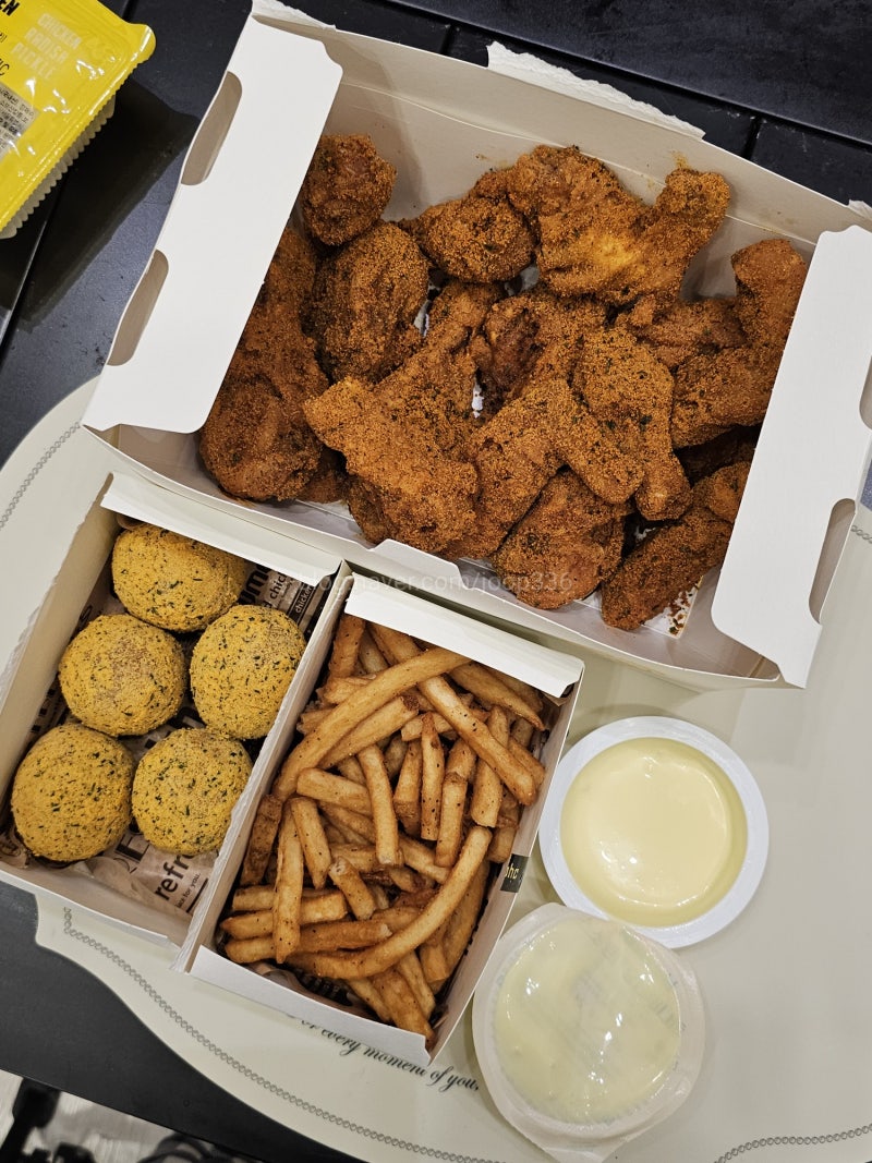 bhc치킨 쿠폰 메뉴 변경해서 신메뉴 커링클 먹었어요