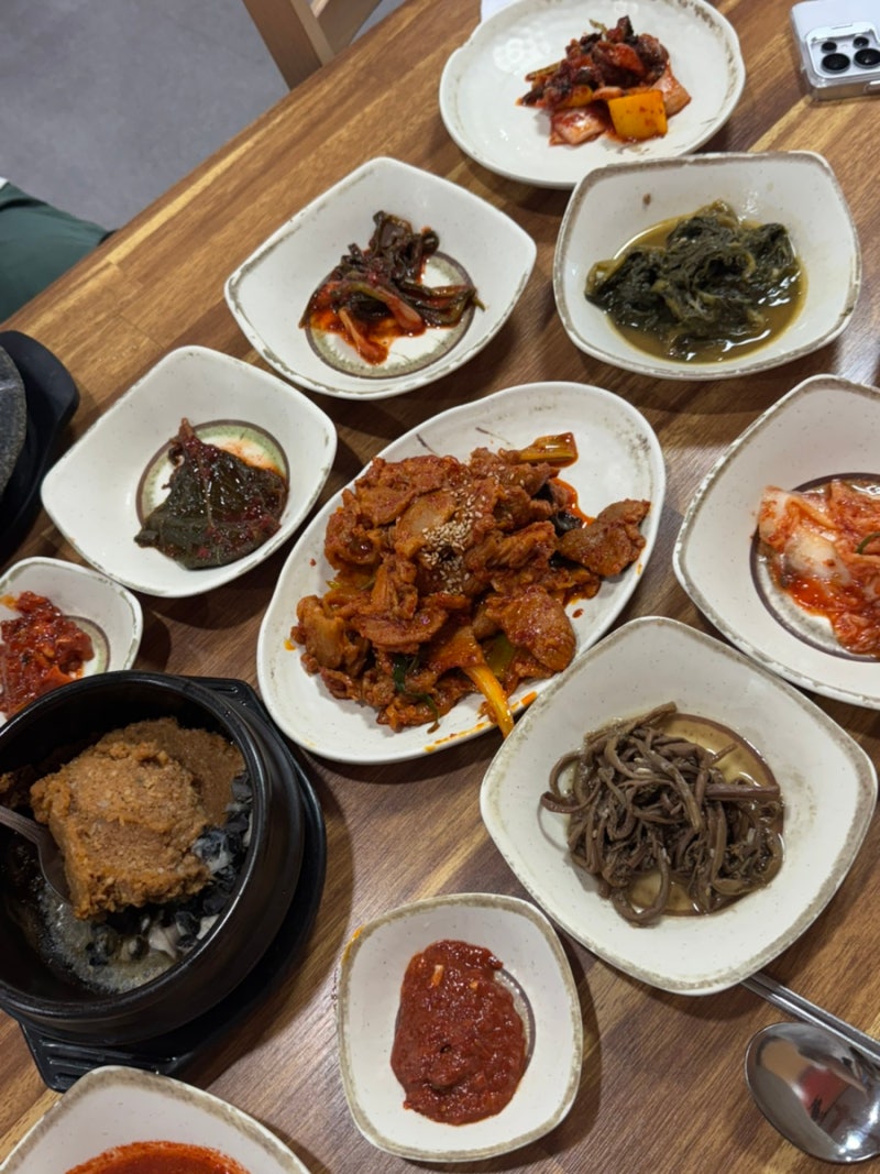 영종도 을왕리 맛집 해송쌈밥 | 무한리필 한식 가족모임 장소 추천