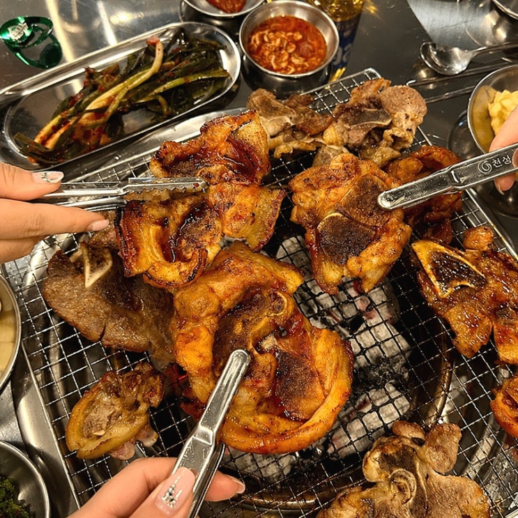"삶지 않고 숯불에?" 미우새 부산 뼈족발 동래 족다귀, 족발 안 먹던 ....