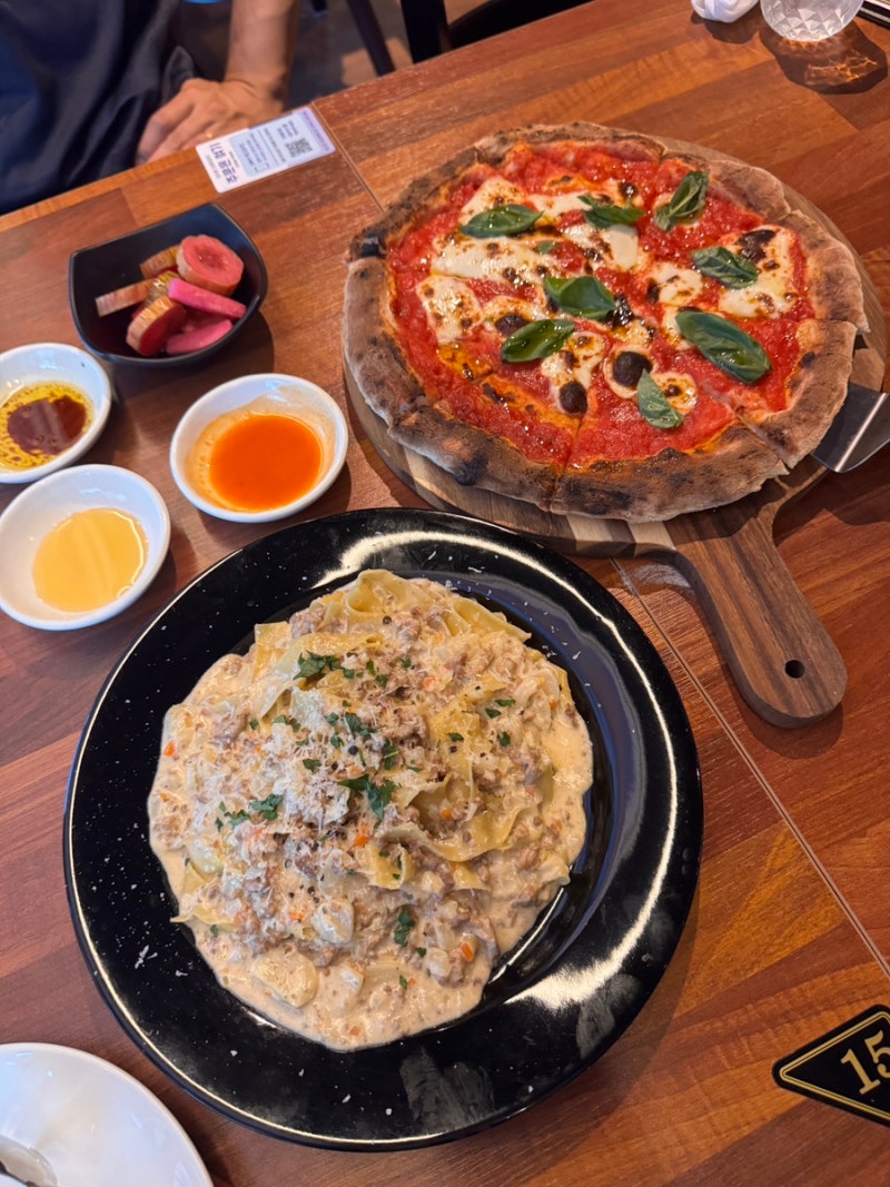 광화문 교보문고 맛집 화덕피자가 예술! 광화문나폴리 종각직영점 후기