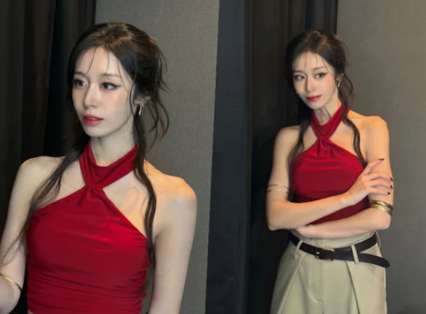 티아라 지연, 여전히 절정의 여신 미모… "어제 데뷔했나?" 레드 홀터넥 근황 파장