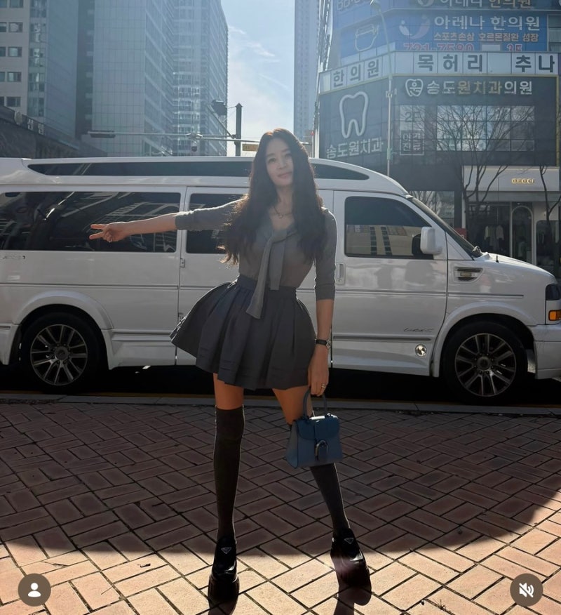 지금 불륜이 문제가 아닙니다 김혜수 코디 슈슈통 스커트 가격 정보