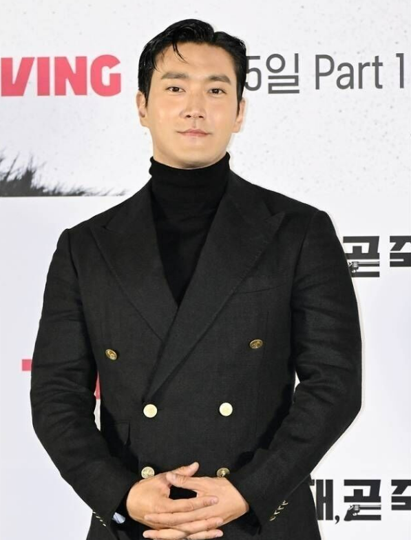 “요즘 착한 척도 하고…” 최시원, ‘태극기 논란’ 김희철에 한마디 보탠 이유