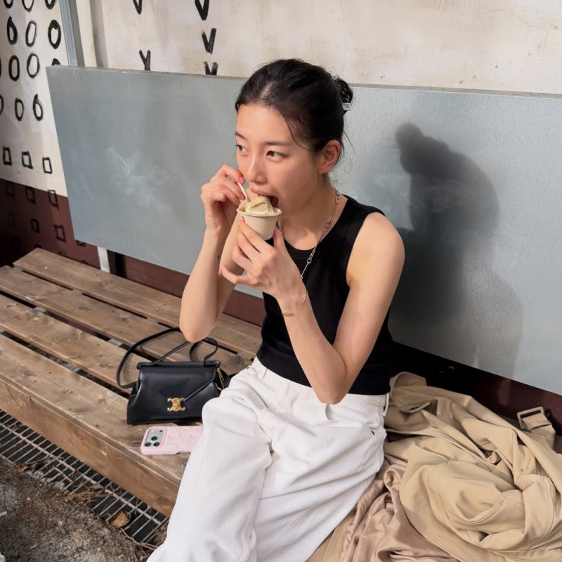 수지, 400만원대 셀린느 신상 가방 플레어백 핫한 이유는?