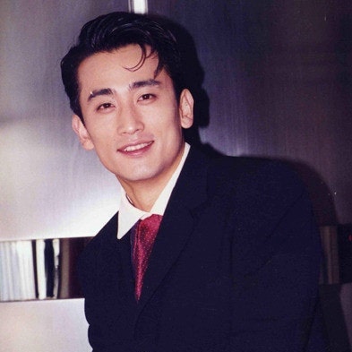 “평생 금수저인 줄 알았는데..” 13살 부모 이혼, 미국에서 웨이터까지 했던 이유