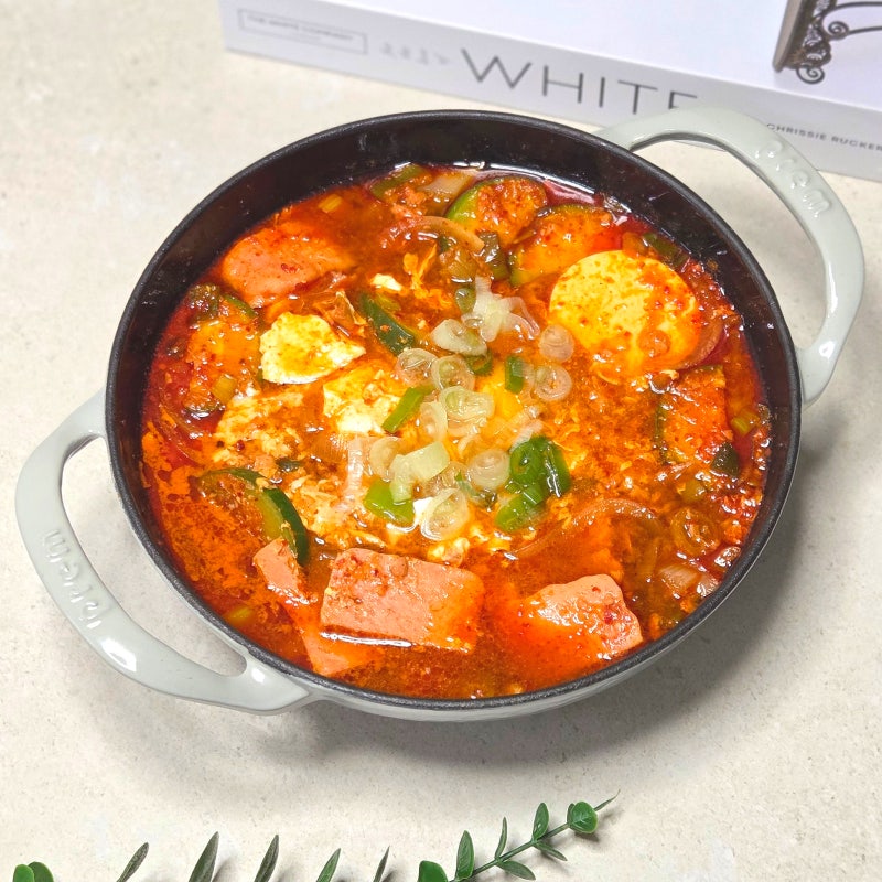 류수영 초간단 스팸 순두부 찌개 끓이는법 얼큰한 국물 요리 양념 레시피