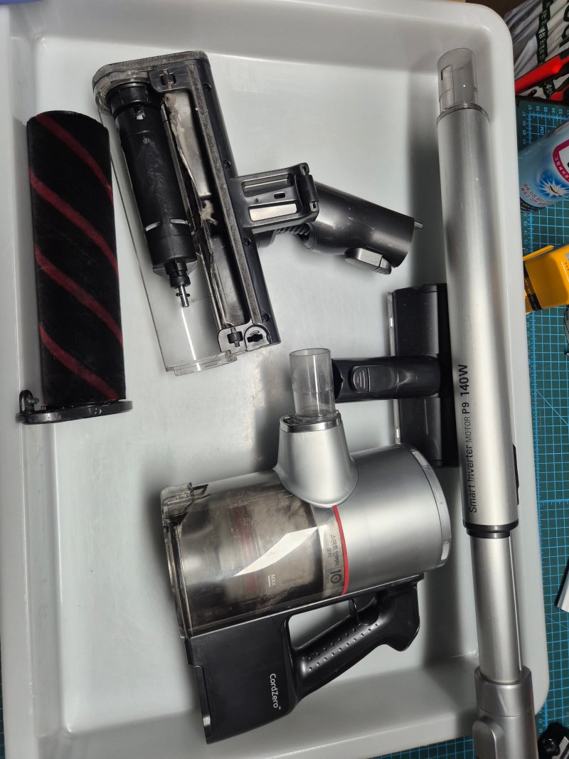 LG 코드제로 무선 청소기 필터 먼지통 헤드 분해청소 방법 및 전후 비교 (택배 서비스)