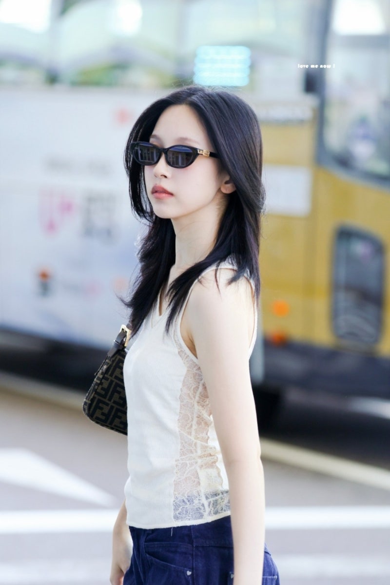TWICE Mina's Style: NUDE PROJECT Cady Tank Top Ivory, Barrel Jeans Dark Indigo, and FENDI Sunglasses