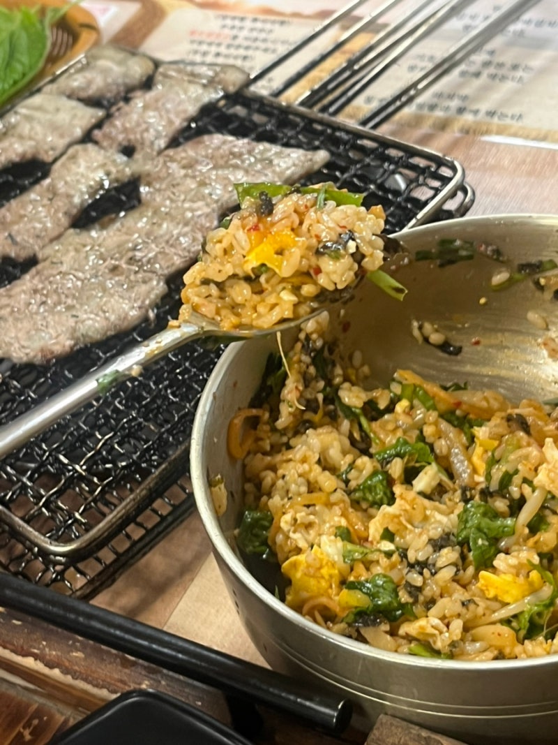 [전남광주 무안 /두암식당] 평일 오픈런해서 먹은 짚불삼겹살, 칠게장보리비빔밥 후기