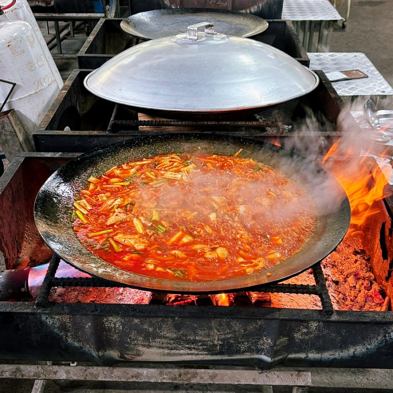 가평 유명산 맛집 유명산흥부네솥뚜껑볶음탕