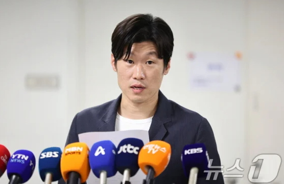 '韓 레전드' 박지성, 축구협회 성접대 논란 언급 "말씀드릴 게 없다, 다만…"