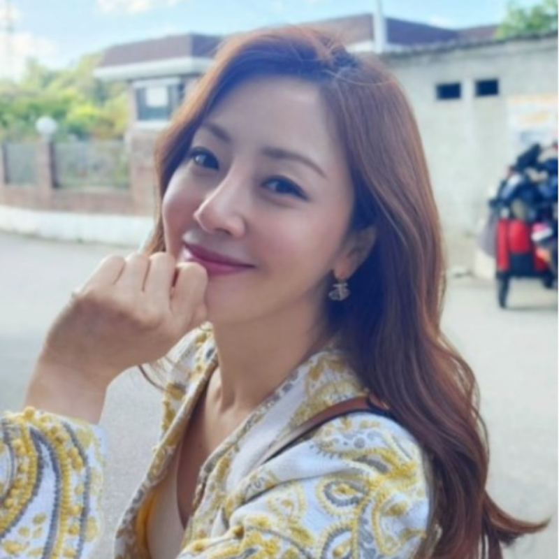 25년째 연애만 하고 있는 오나라 남친 프로필 고향 학력 재산 가족 나이 인스타그램