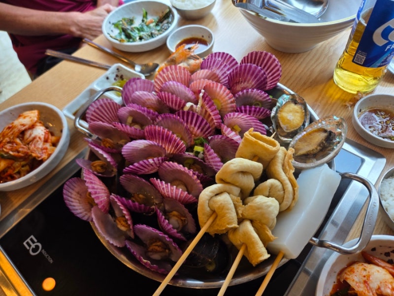 기장 데이트 코스 점심 맛집 '용궁해물칼국수 기장 오시리아점'