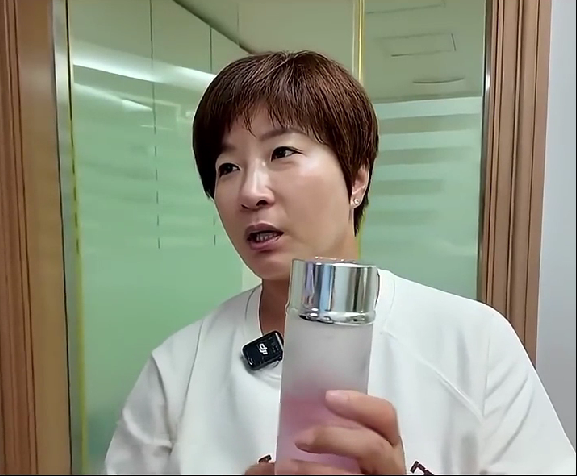 리치언니 박세리가 면세점에서 6통씩 쟁이는 전설의 핑크 스킨! ✨ (ft. 1만원대 완벽 대체템 )