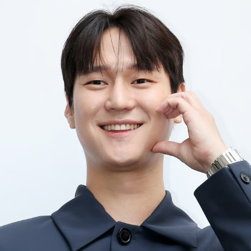 배우 고경표 프로필 : 키 나이 고향 재산 가족관계 인스타 근황까지 총정리!