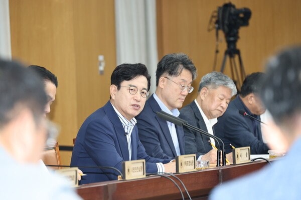허태정 대전시장 “굴절버스, 민선 8기 대표적 세금 낭비 사례”