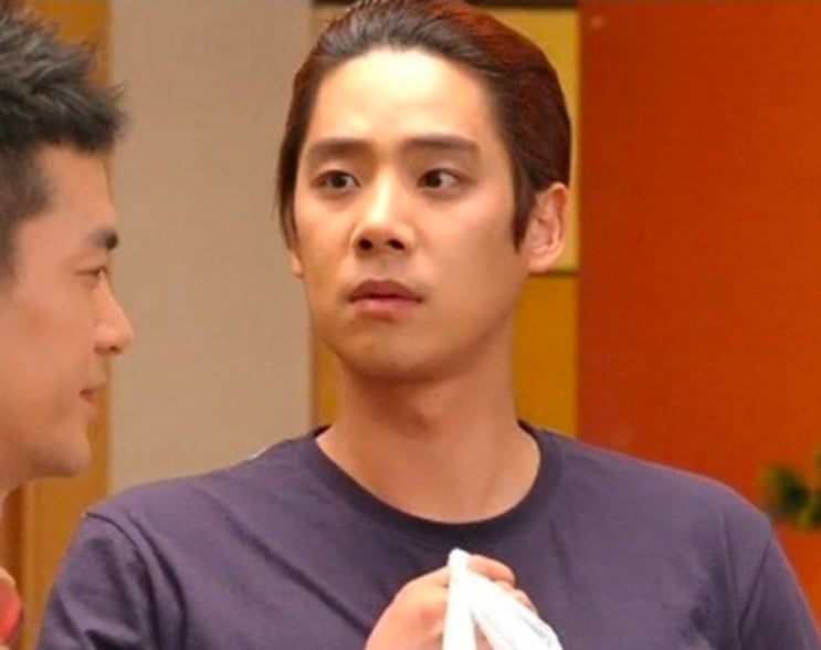 나타샤 <b>송원근 깜짝 결혼</b>, 동성애 연기 화제였던..43세 노총각 딱지 ....