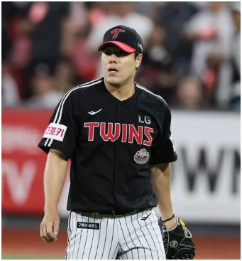 “테스트라도 받고 싶습니다”…세 번 방출된 김진성, 42세에 KBO 최초 기록까지 보인다