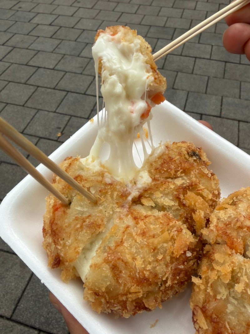 강릉 중앙시장 맛집 모음 (베니닭강정/강릉수제어묵고로케/강릉사임당젓갈/공영주차장)