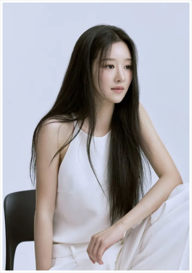 “토니안 소속사였어?” 서예지 새출발 프로필 공개, 분위기 달라진 내추럴 메이크업