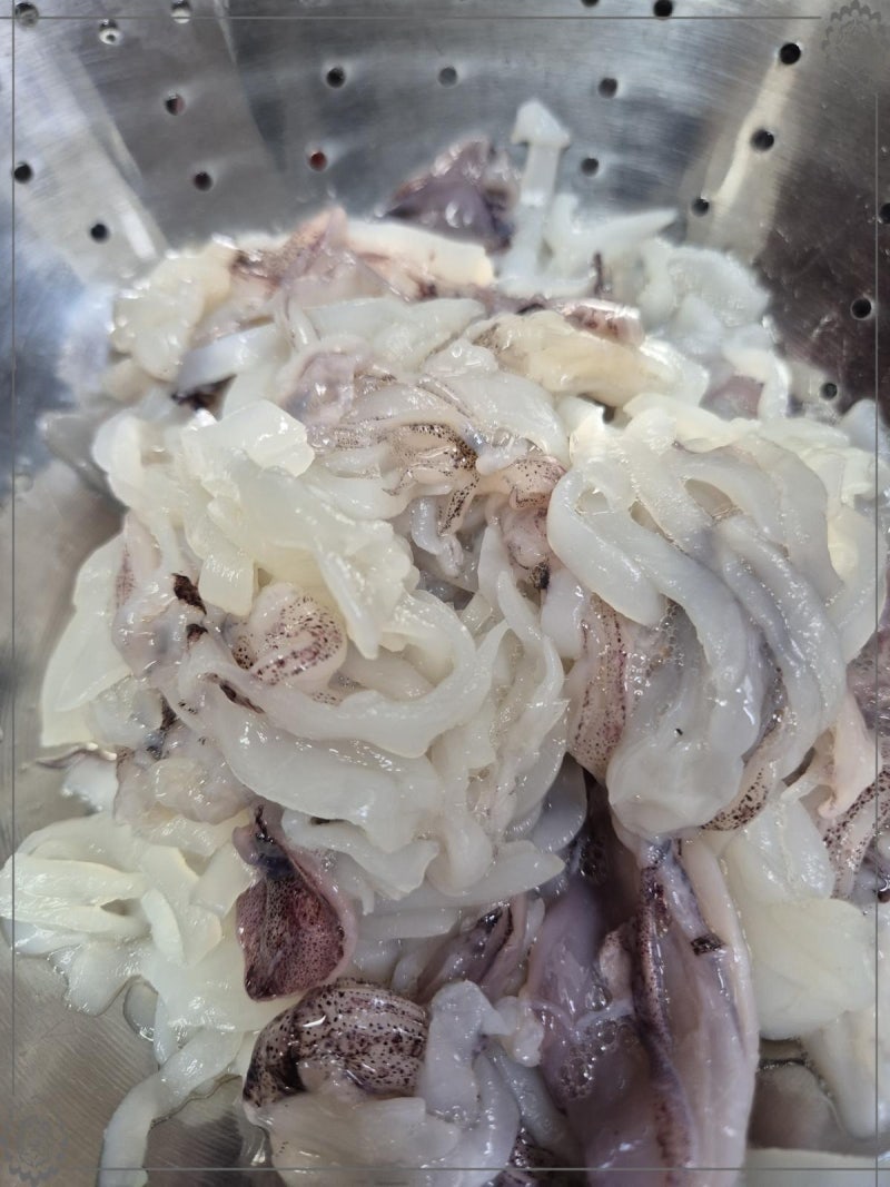 한치물회 맛있게 먹는 법과 한치와 오징어 차이부터 영양정보까지