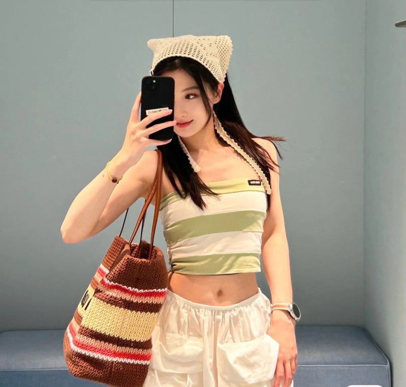 미우미우 라피아 라탄 이펙트 우픈 토트백 크로셰백 스몰 미디엄 사이즈 이너백