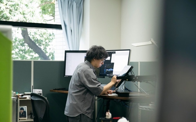 포스트 미야자키 신카이 마코토, <스즈메의 문단속> 이은 신작 장편 애니메이션 제작 중인 걸....