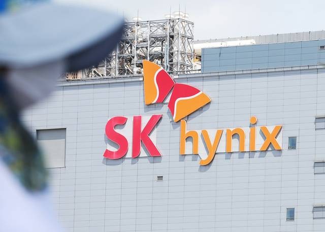 ④ SK하이닉스, 주주환원 뚜껑 열어보니 — '찔끔 배당' 논란부터 솔리다임 상장설까지