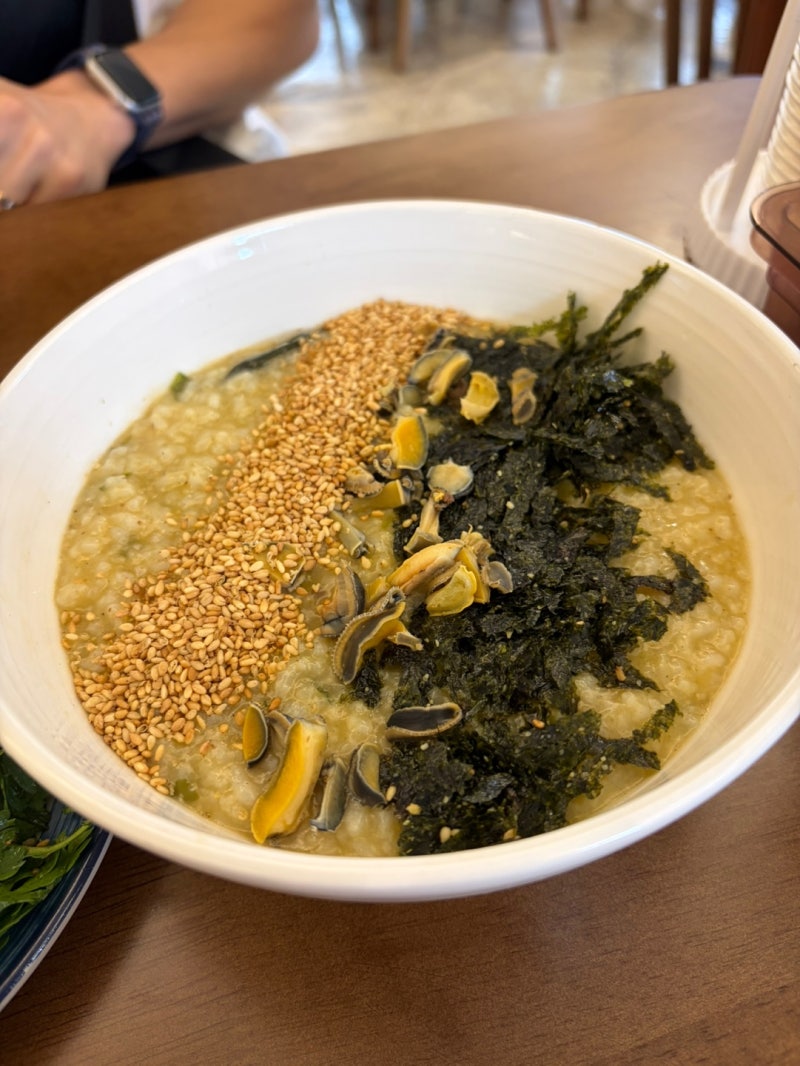 강릉 초당동 맛집 '울릉도 며느리 본점' 현지인도 반한 따개비 죽과 멍게비빔밥 (방문 전 예....