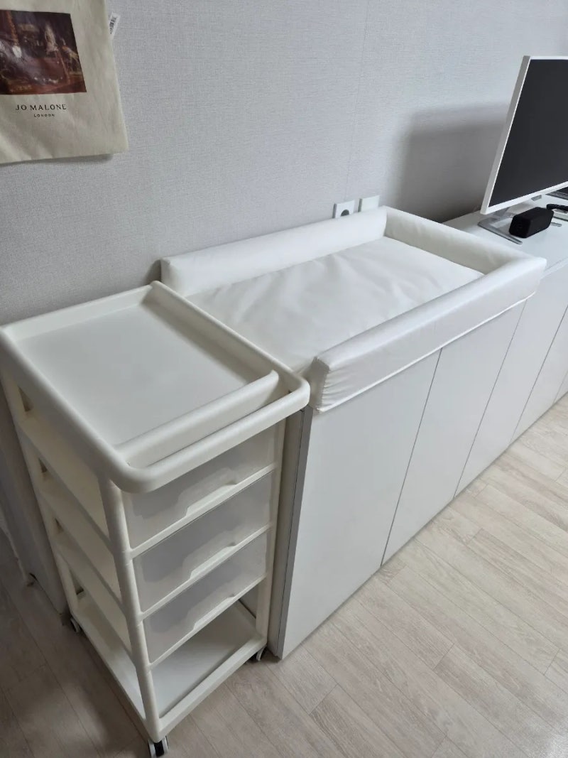 [좁은 집 아기맞이 1.]기저귀 갈이대 대체+아기옷장_이케아 베드라 기저귀교환매트_리뗀 클로....