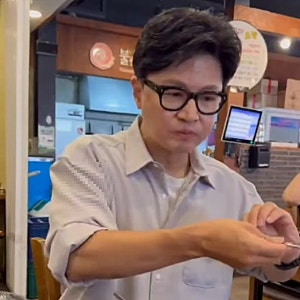 [긴급속보] 한동훈 정치행보 복당보다 ‘2030년 정권교체’ 먼저 꺼냈다…오세훈·이준석까지....