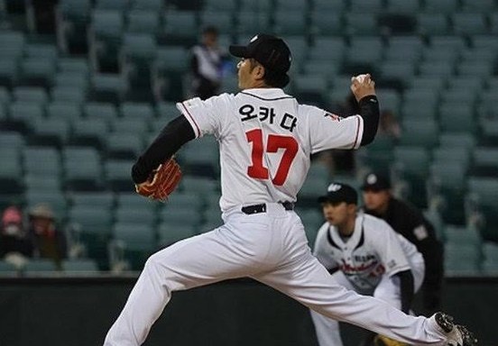 LG 오카다 영입 파기, 왜 KBO는 이틀 만에 말을 바꿨나
