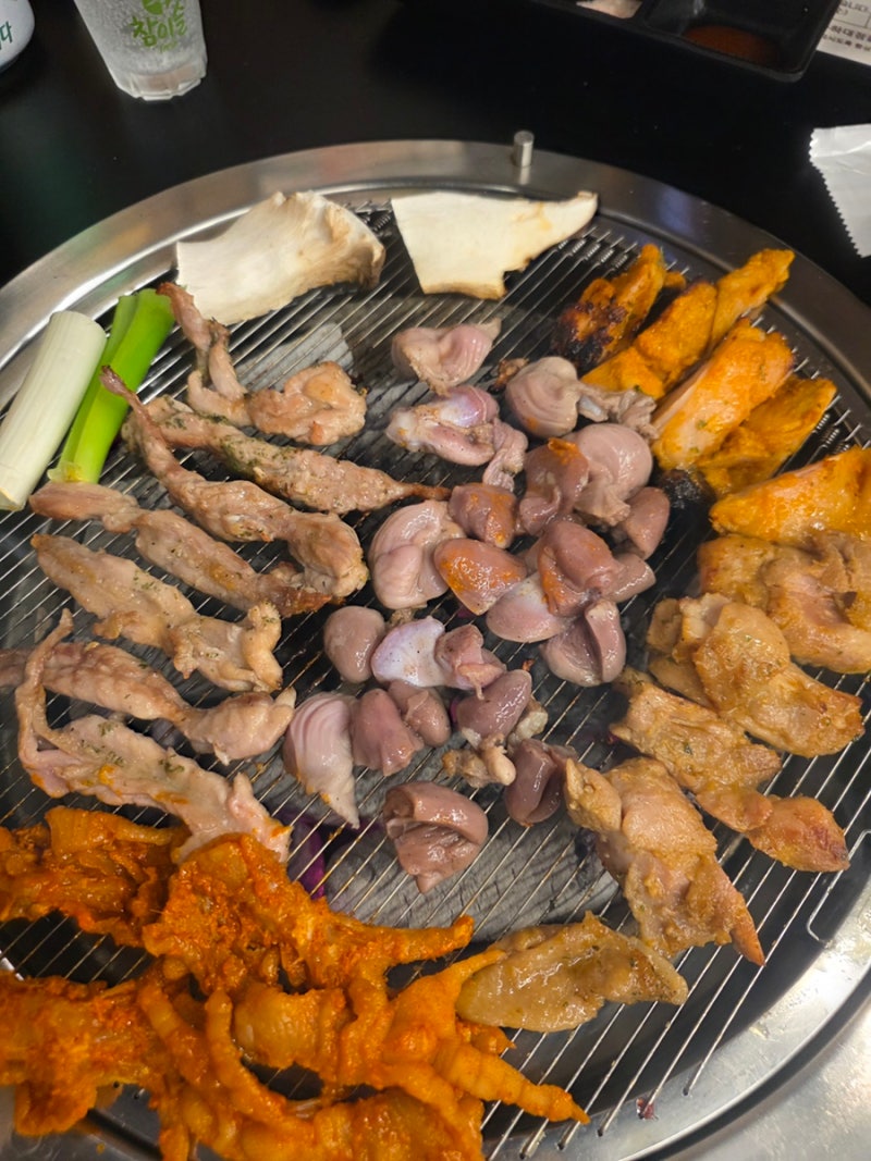 진주 하대동 : 닭친자여 여기로 모여라 닭구이 무한리필 “인생숯불구이”