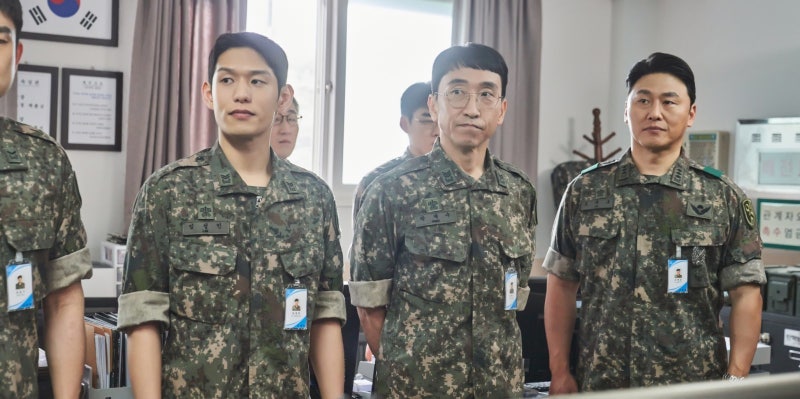 신병4, 이현균 새 대대장 합류…최일구가 대대장 군장까지 멘 이유는?