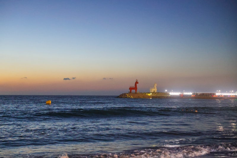 Iho Tewoo Beach: Must-Visit Attractions and Fun Near Jeju Airport