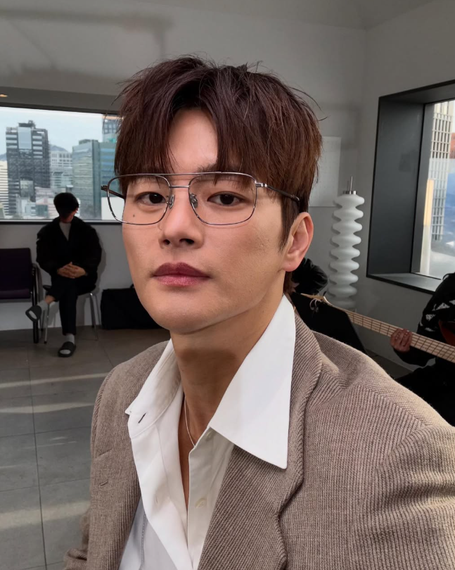 '내일도 출근!' 까칠 상사, 서인국 나이 키 MBTI 출연작 완벽 정리