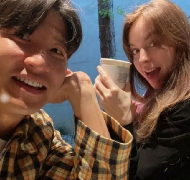 찐건나블리 <b>박주호</b><b>안나 넷째 임신</b> 발표, 암 투병 극복 후 소중한 ....
