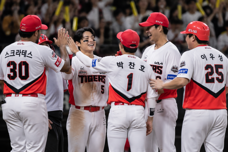 김도영 34호 홈런 터졌다…4위 KIA, 결국 3위 LG까지 1경기 차