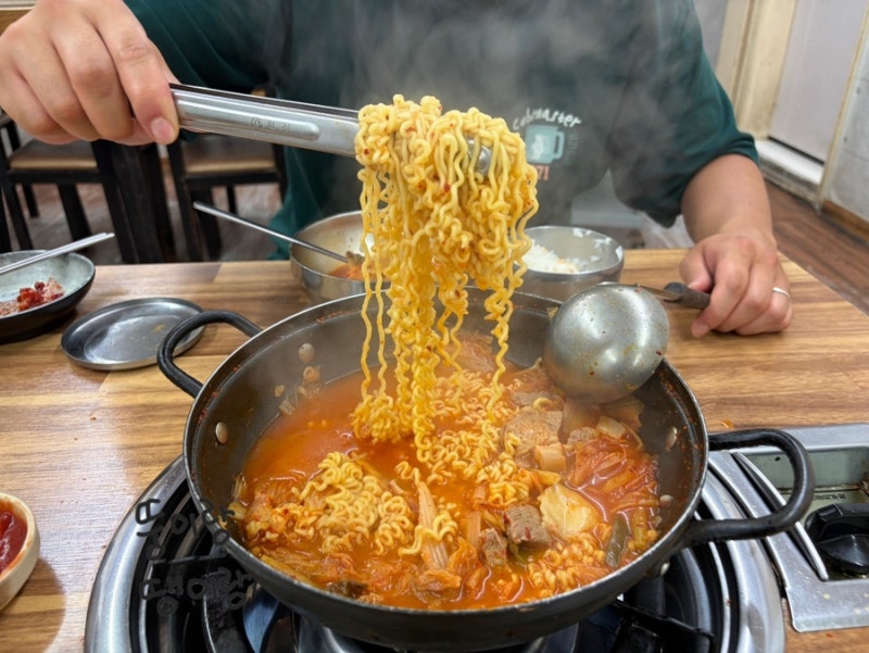 김포 고촌 강나루 김치찌개 라면 존맛