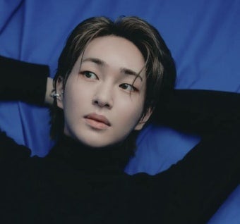 SHINee's Onew and the 'Injection Auntie' Unlicensed Medical Practice Allegation... Agency: 'He Received Treatment Believing She Was a Doctor'