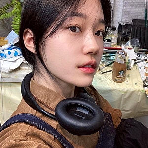 노윤서 그림, 배우 하영 그림과 나란히 보니 같은 이대 서양화과인데 완전 달랐다