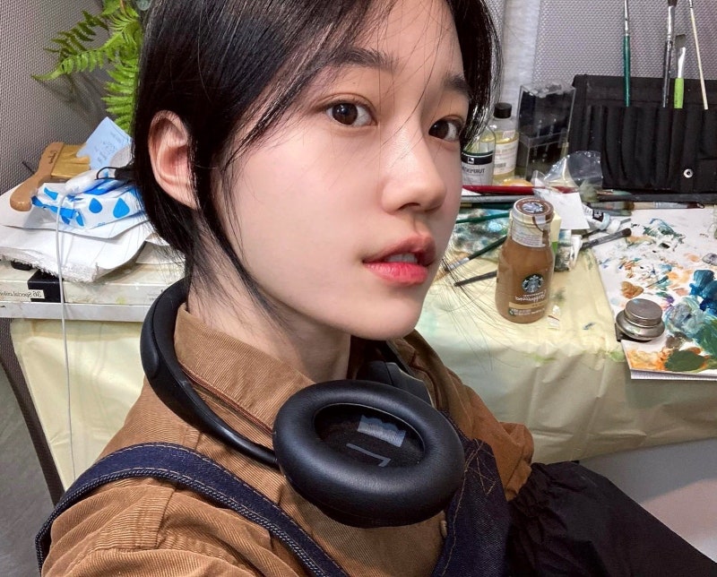 노윤서 그림, 배우 하영 그림과 나란히 보니 같은 이대 서양화과인데 완전 달랐다