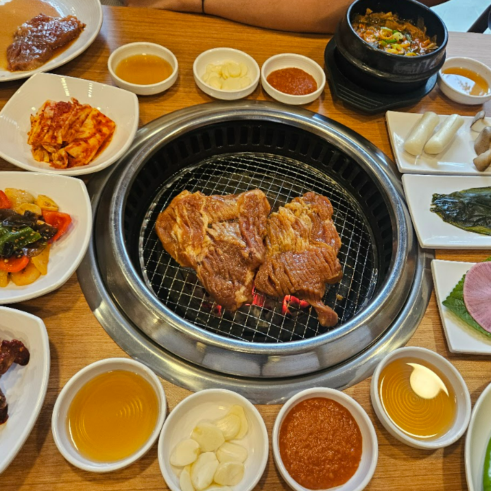 전주 효자동 맛집 가족외식 모임 만족하는 고기집 솔가숯불갈비 신시가지점