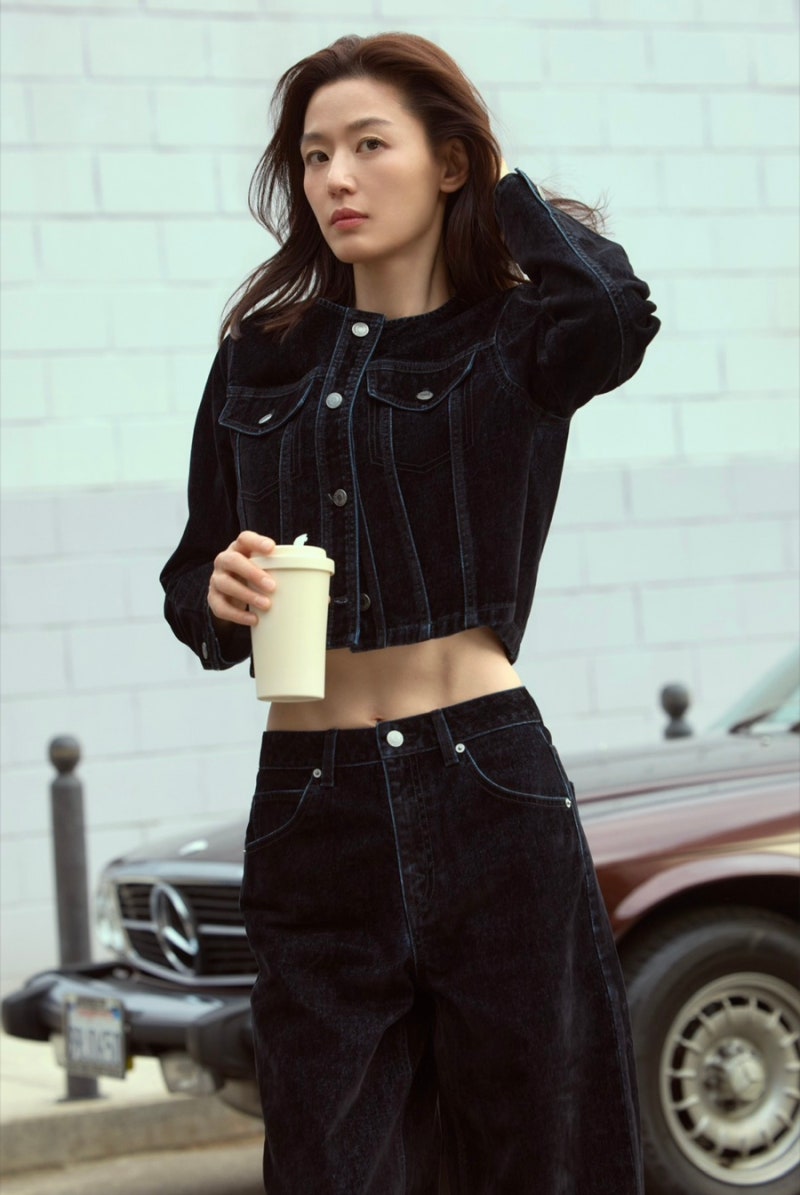 탑텐 전지현 패션 정보, 커브드 데님팬츠 가을바지 간절기 옷 코디