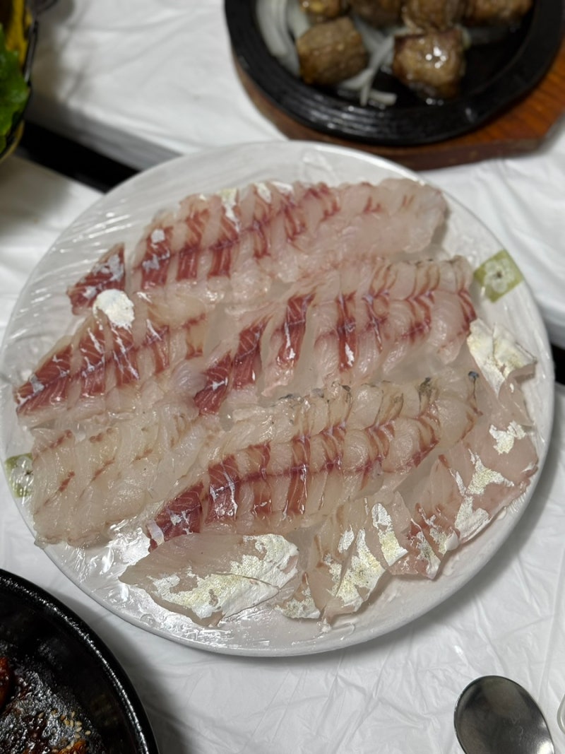 [단양] 단양에서 난생처음 먹어본 쏘가리 회, 쏘가리 매운탕 그리고 도리뱅뱅 / 단양 어부명....
