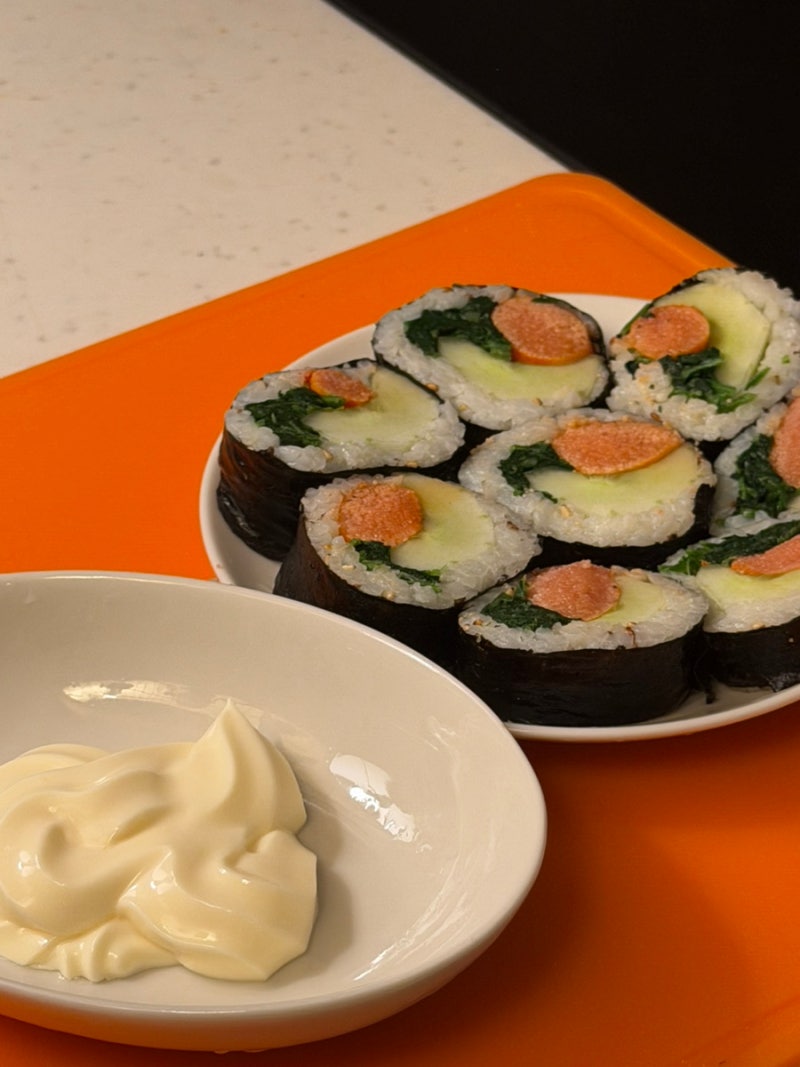 명란 김밥 레시피 여름 제철 통오이 마요네즈 다이어트 도시락 만들기