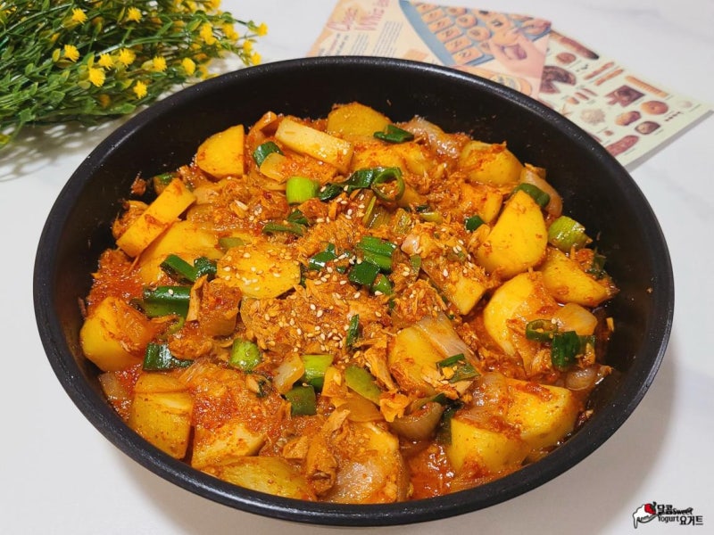 참치 감자짜글이 만드는 법, 자작하게 졸여 밥 비벼 먹는 한식 집밥