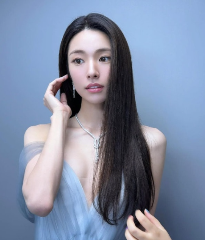 요즘 논란의 주인공 배우 하영 프로필부터 필모그래피, 최근 증조부 이슈까지 싹 정리